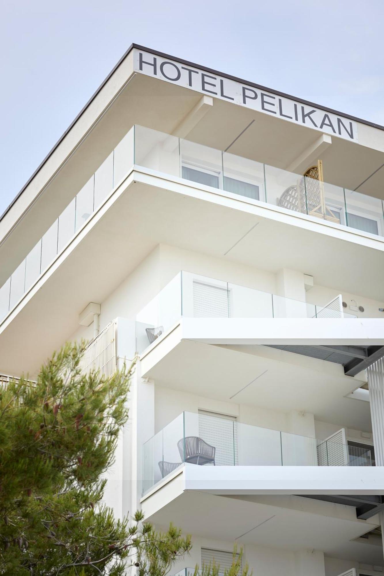 Hotel Pelikan Lignano Sabbiadoro Exterior foto